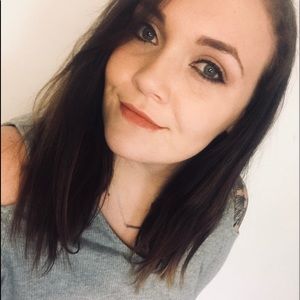 Meet your Posher, Dori